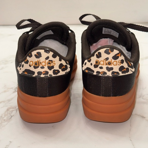 Adidas Leopard VL Court Bold
Sneaker - Women's 7 - Picture 4 of 7